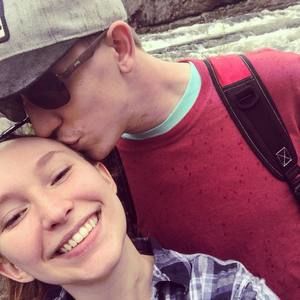 Meet your Posher, Katelyn